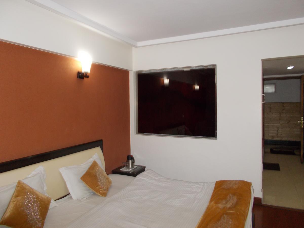 Hotel Well Come Park Нейнитал Екстериор снимка