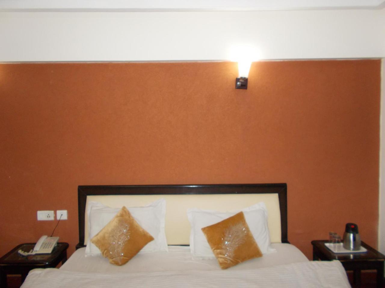 Hotel Well Come Park Нейнитал Екстериор снимка