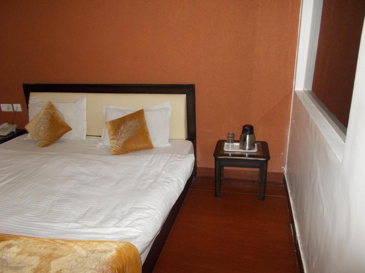 Hotel Well Come Park Нейнитал Екстериор снимка