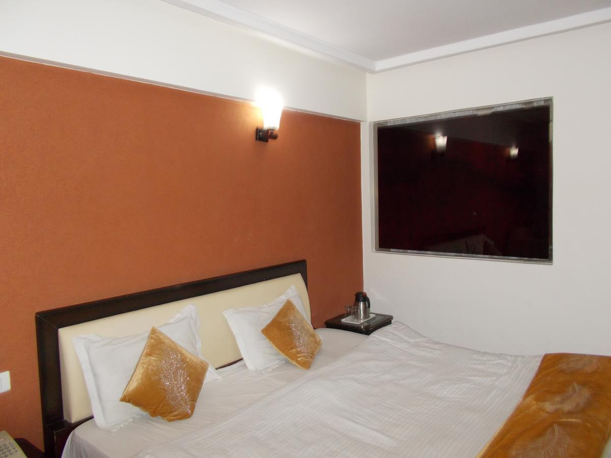 Hotel Well Come Park Нейнитал Екстериор снимка