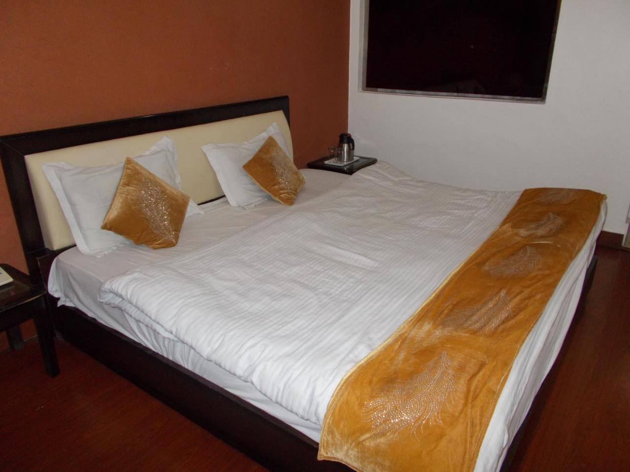 Hotel Well Come Park Нейнитал Екстериор снимка