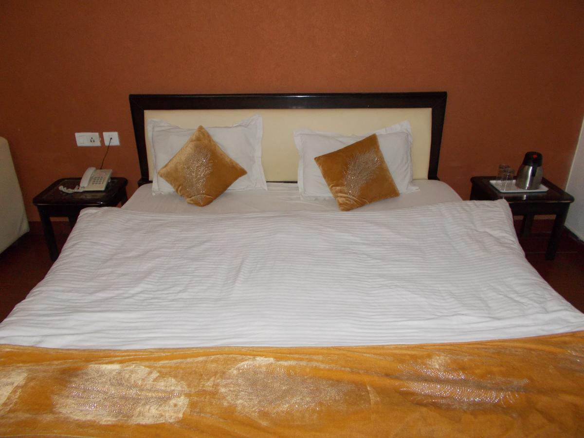 Hotel Well Come Park Нейнитал Екстериор снимка