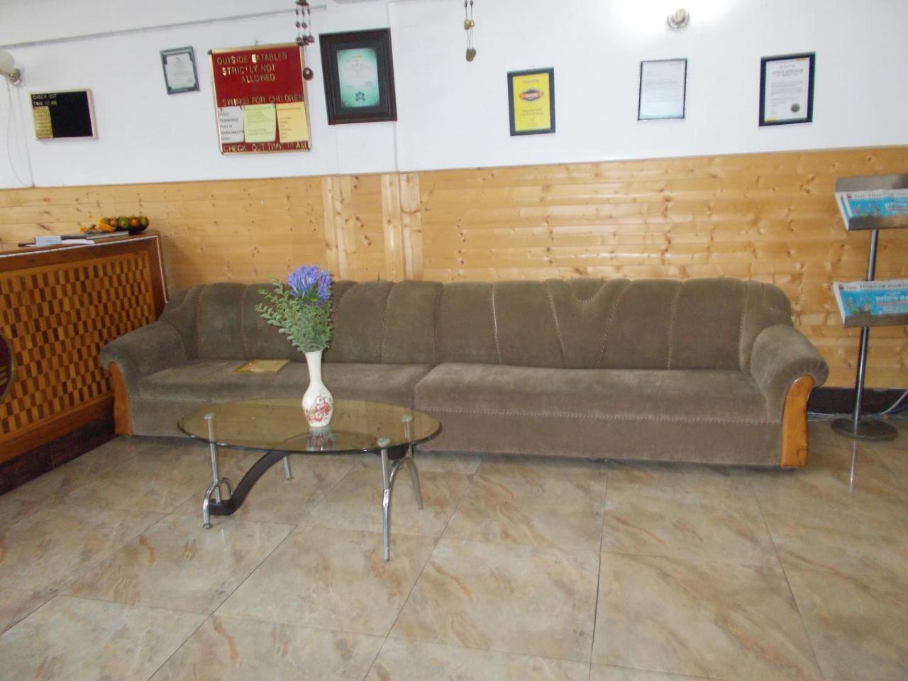 Hotel Well Come Park Нейнитал Екстериор снимка