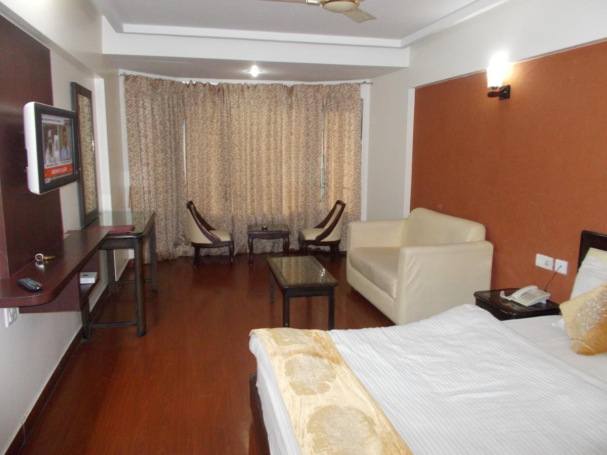 Hotel Well Come Park Нейнитал Екстериор снимка
